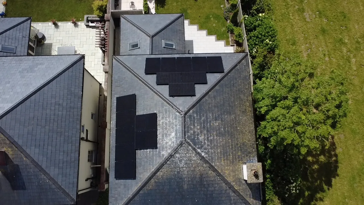 Aerial view of an Irish housing estate with BYD solar panels on the roofs